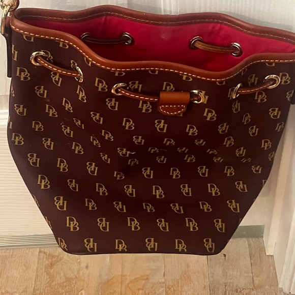 Dooney and Bourke Tasha burgundy purse - Picture 2 of 5